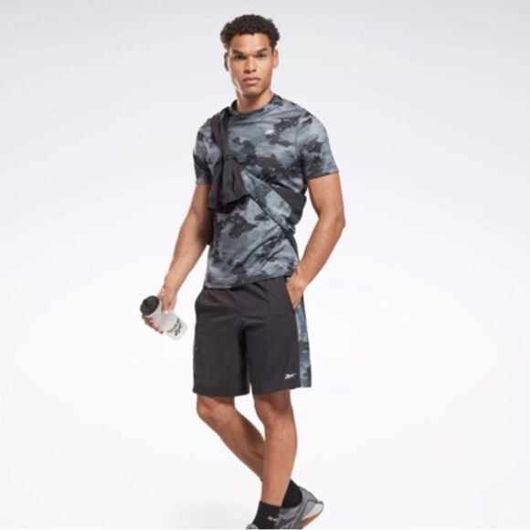 Reebok Training Camo Woven Short Size 2X - Picture 1 of 5